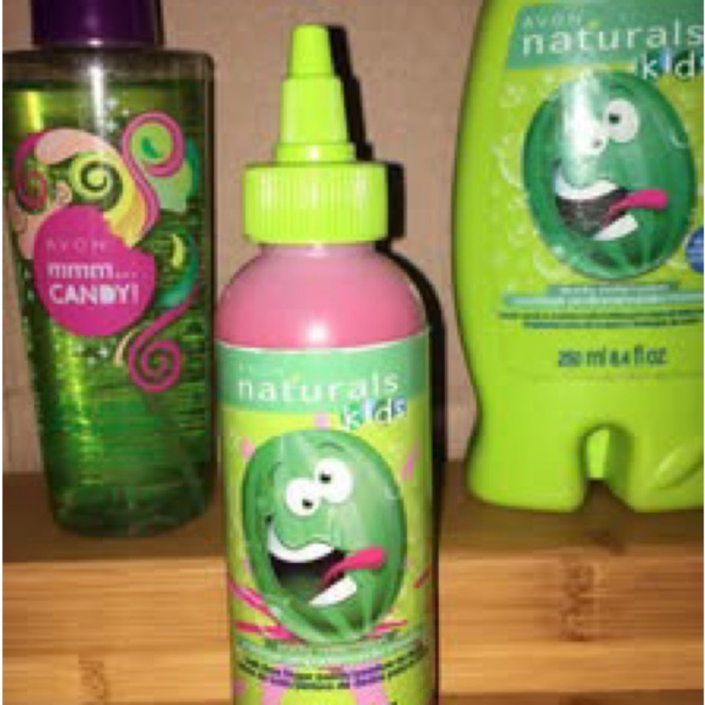 Avon Kids Bath Set
